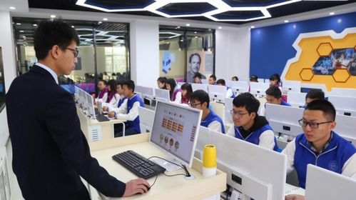 山西新華電腦學校2021 學習互聯網技術，開啟璀璨人生新篇章